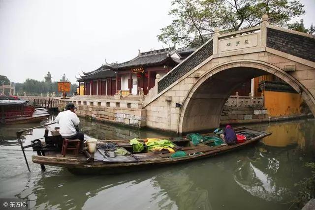 三年级的单位进率和四年级的小数点移位有关联吗？游戏画面